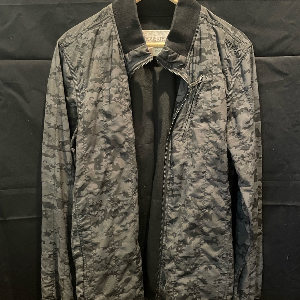 Ezekiel Charcoal Camo Men's Jacket